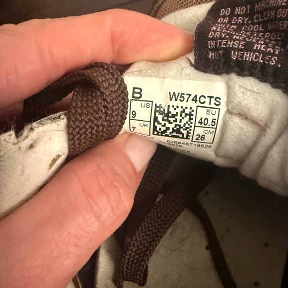 New Balance 574 Brown Suede Pink Logo Sneakers Women’s Size 9 Classic Retro - Picture 7 of 7